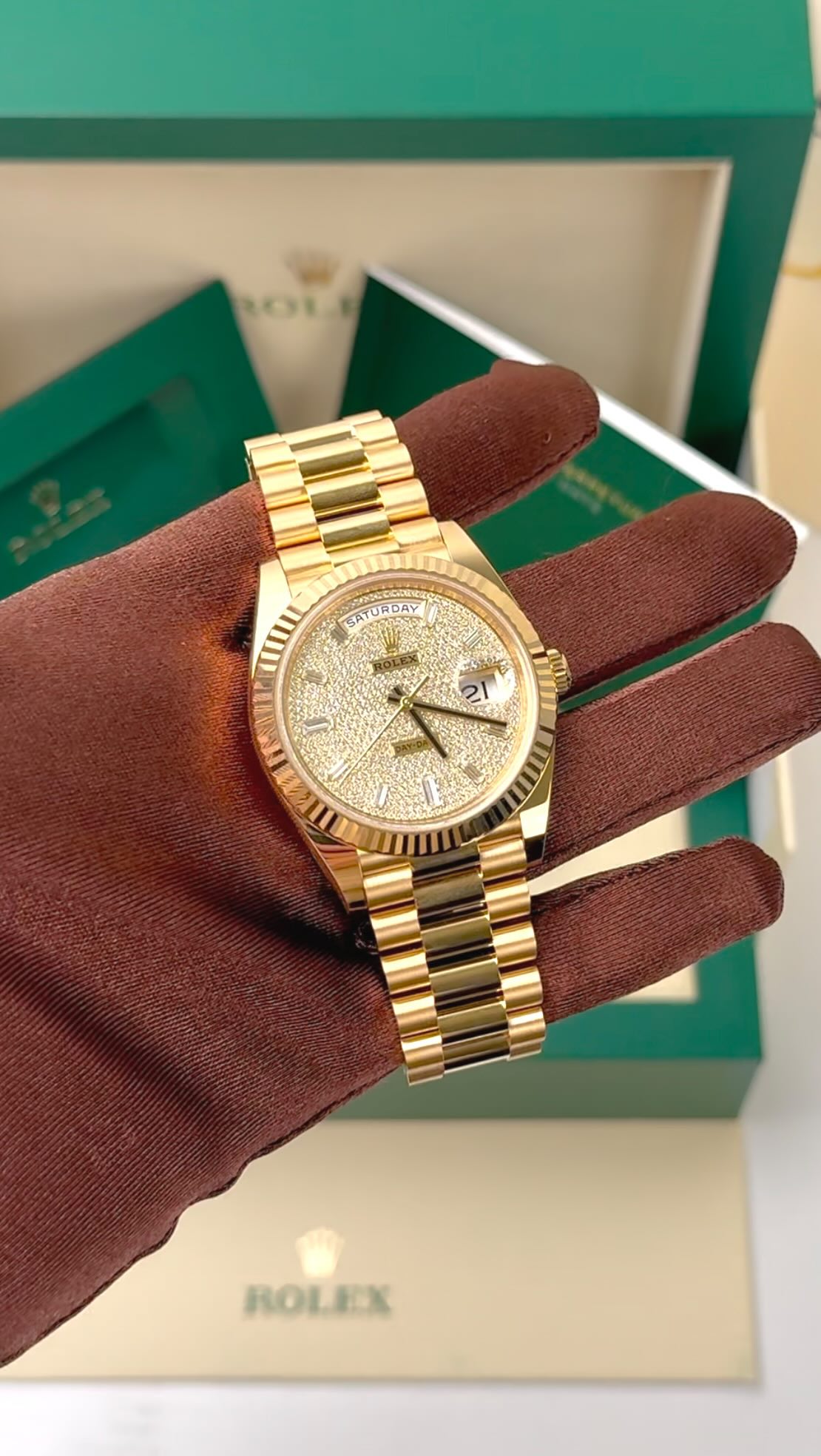 【＊スーシェ＊】E221 エンボッサープレート(5,900)＋ハンドル Rolex Day-Date II 218235 | Ref. 218235 Watches on Chrono24